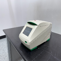 Bio-Rad T100 Thermal Cycler image 1